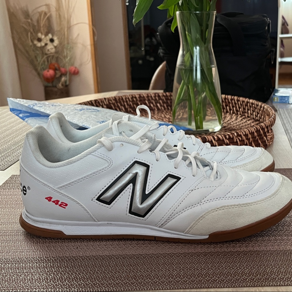 New Balance White and Black Men's Sneakers